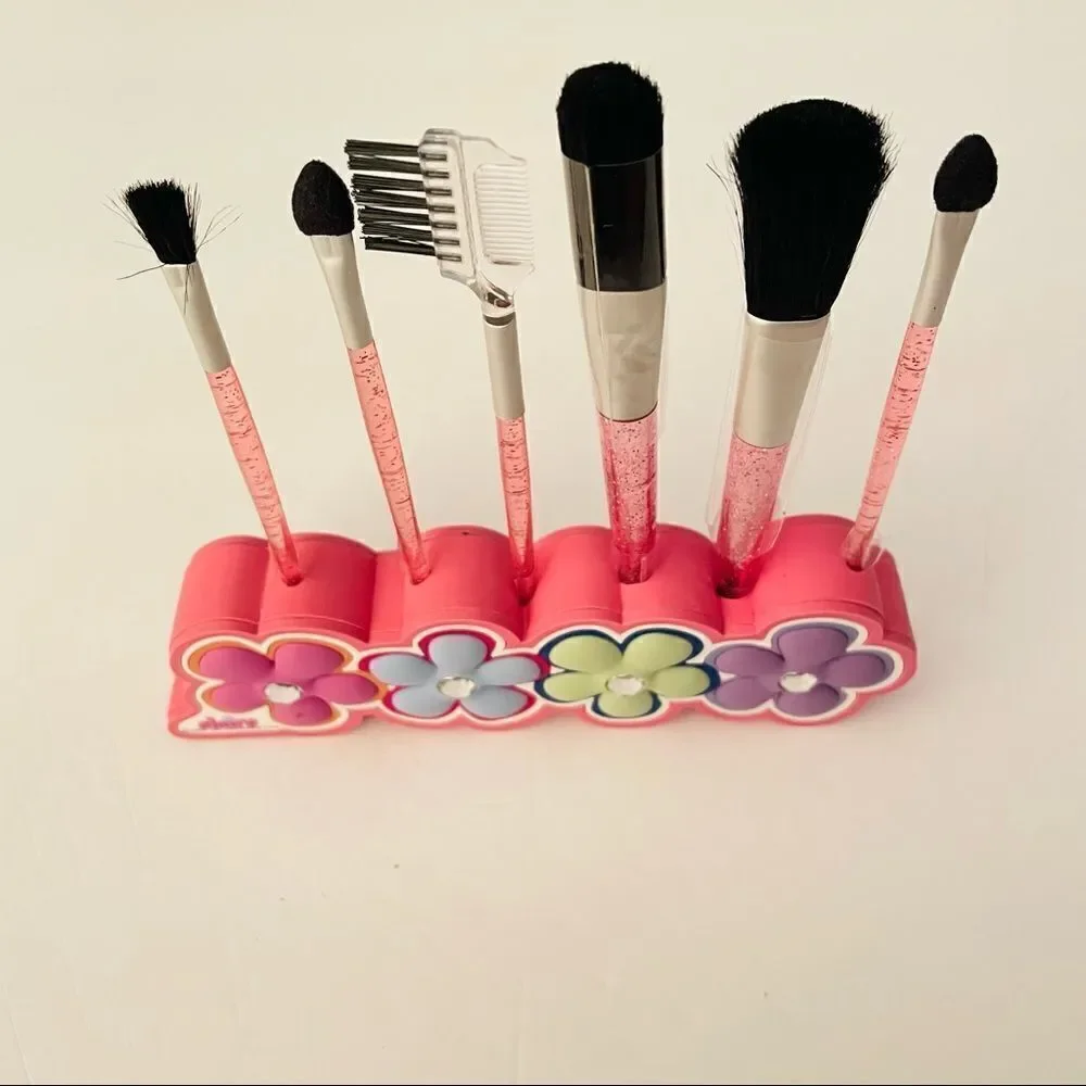NWT Claire’s 6 Pcs Makeup Brush pink silver set with Colorful Flowers stand New
